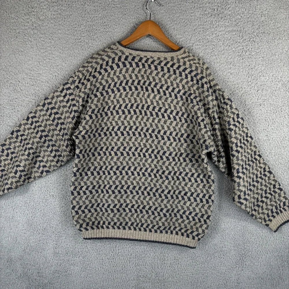 Vintage 90s Sweater Mens Medium 3D Knit V Neck Geometric Made USA‎